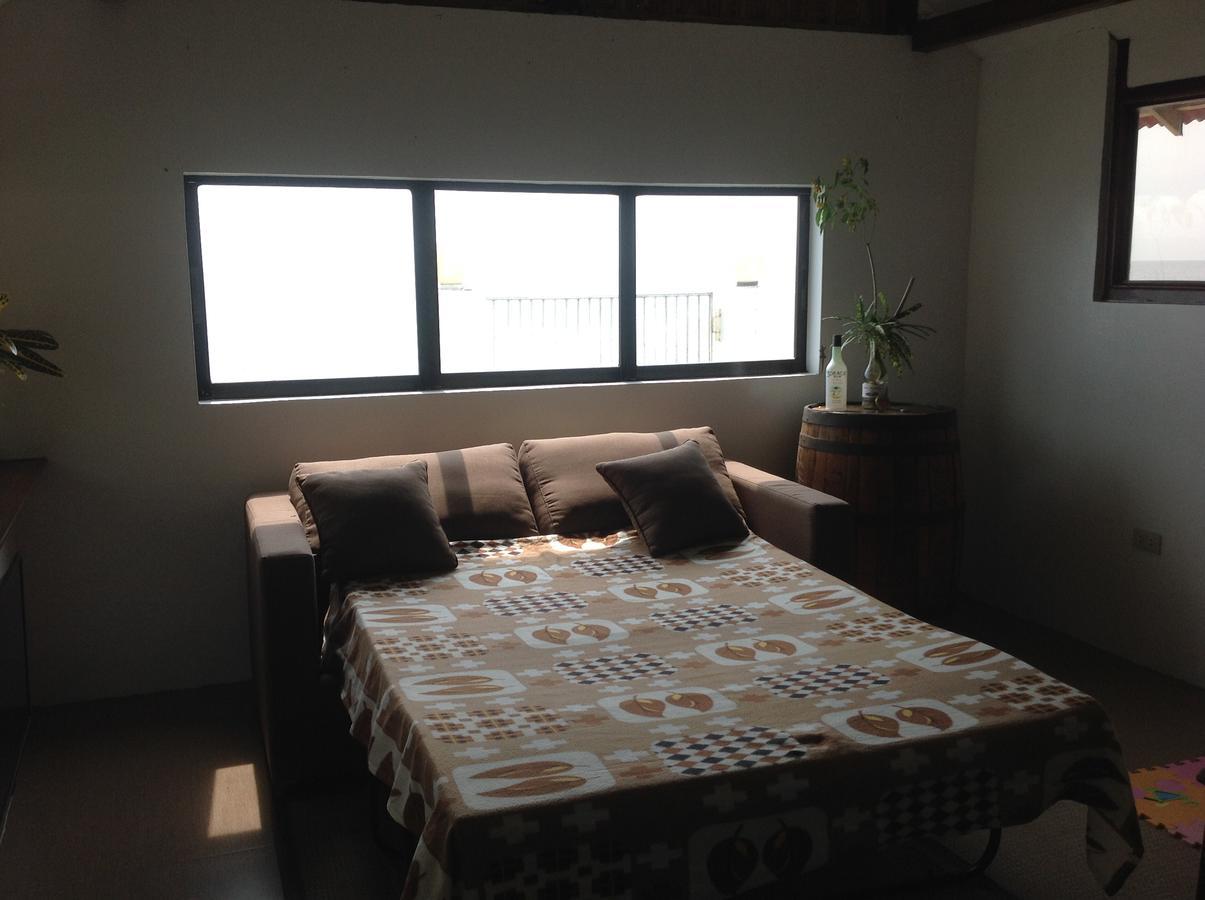 Bamboo Beachhouse Dormitory Garcia Hernandez Exterior foto
